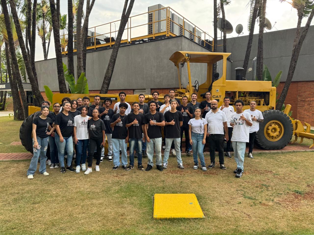 Professores de SP realizam visitas técnicas de estudantes com ajuda de guia prático